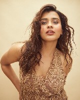 Heroin Hebah Patel Image